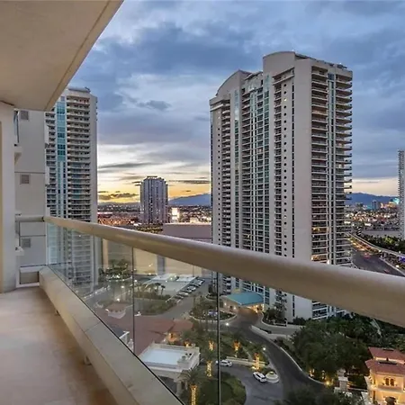 Stunning Four Bedroom Fully Professionally Remodeled Apartment Las Vegas Exterior photo