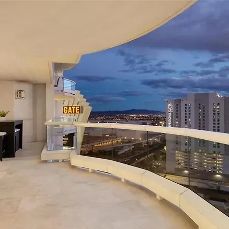Stunning Four Bedroom Fully Professionally Remodeled Apartment Las Vegas Exterior photo